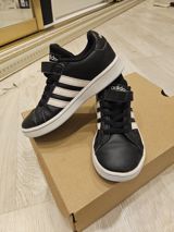 Rəng - Qara Krossovkalar, Adidas, Ölçü: 29, Uniseks — ZARA