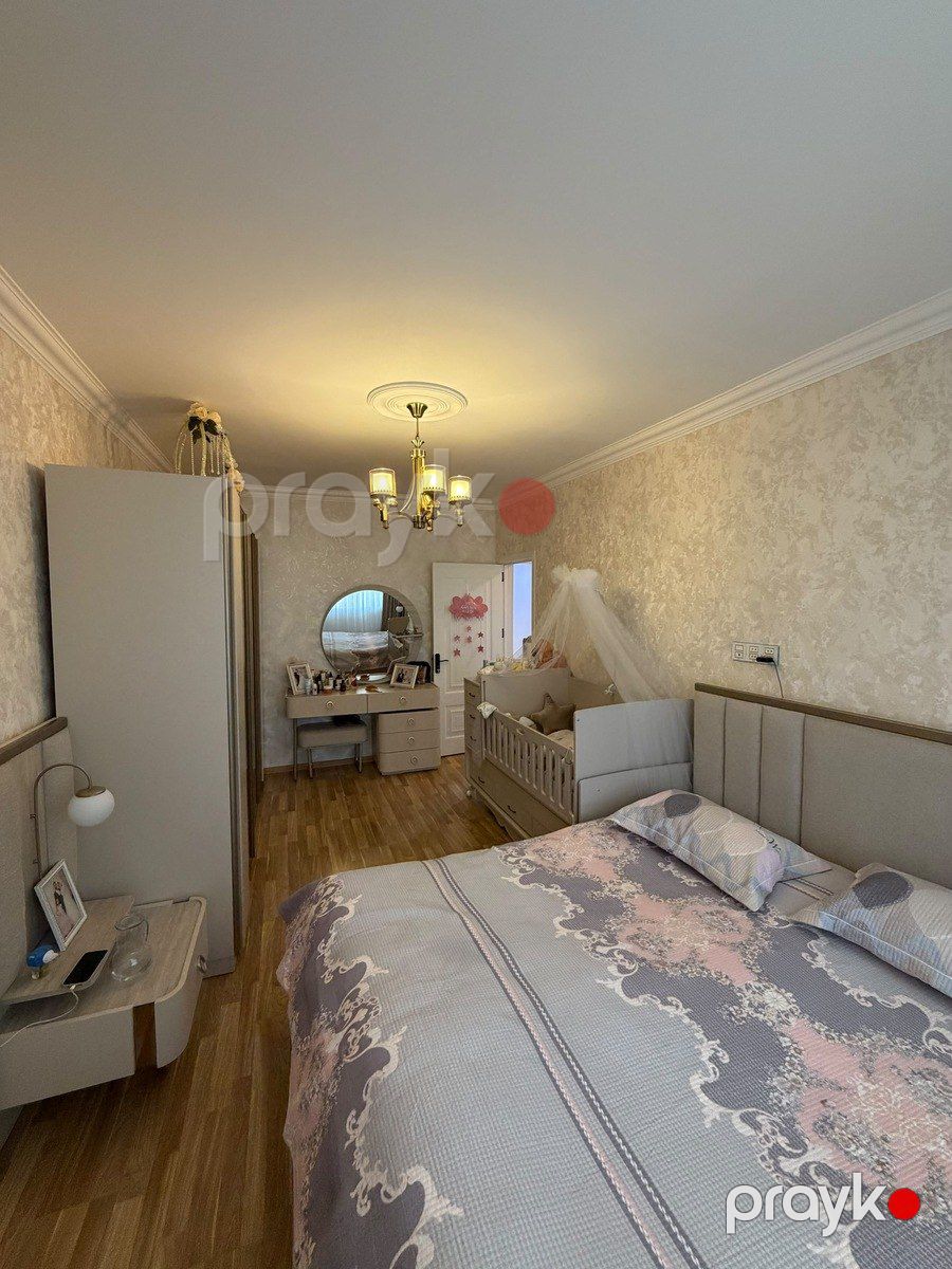 Satılır 4 otaqlı köhnə tikili 95 m² — Mənzil, Bakı (9)
