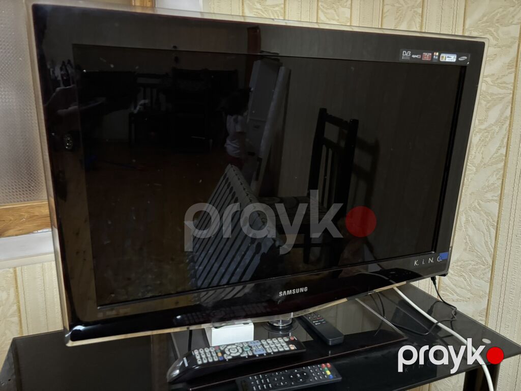 Samsung LCD televizor + şüşə TV stendi Real alıcıya endirim olacaq — Televizorlar, Bakı (2)