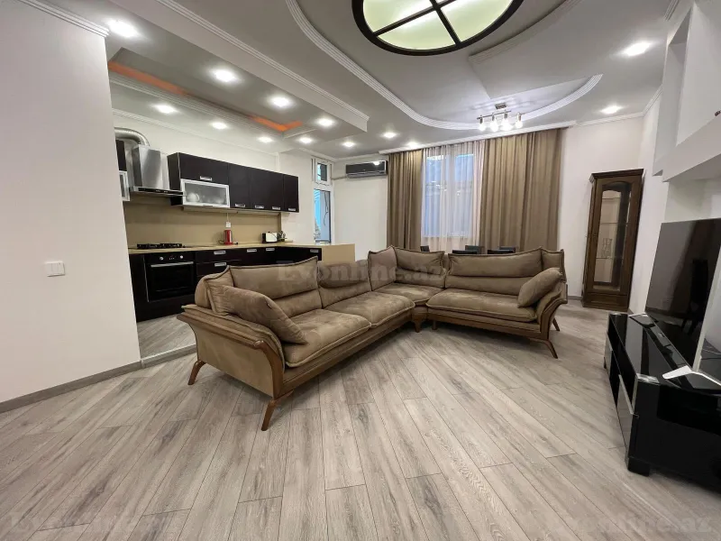 Kirayə verilir 4 otaqlı Mənzil Yeni tikili 125 m² Bakı, Nərimanov r., Gənclik m — Mənzil, Bakı (3)