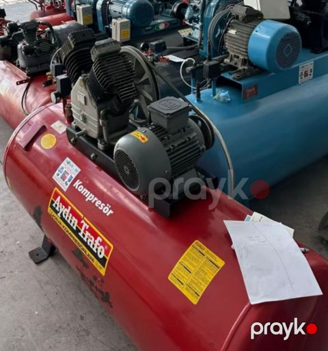 Kompressor ustası — Bakı