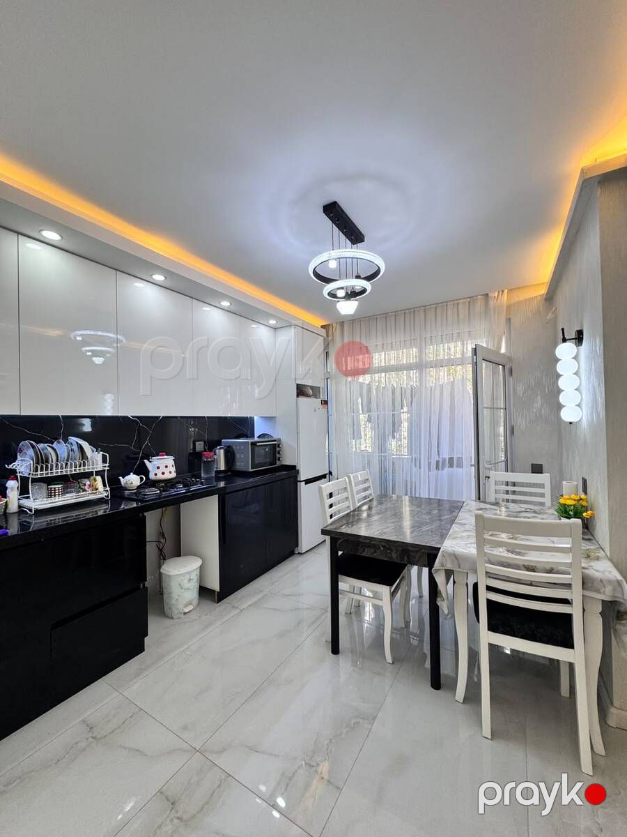 Satılır 2 otaqlı köhnə tikili 60 m² — Mənzil, Bakı (4)