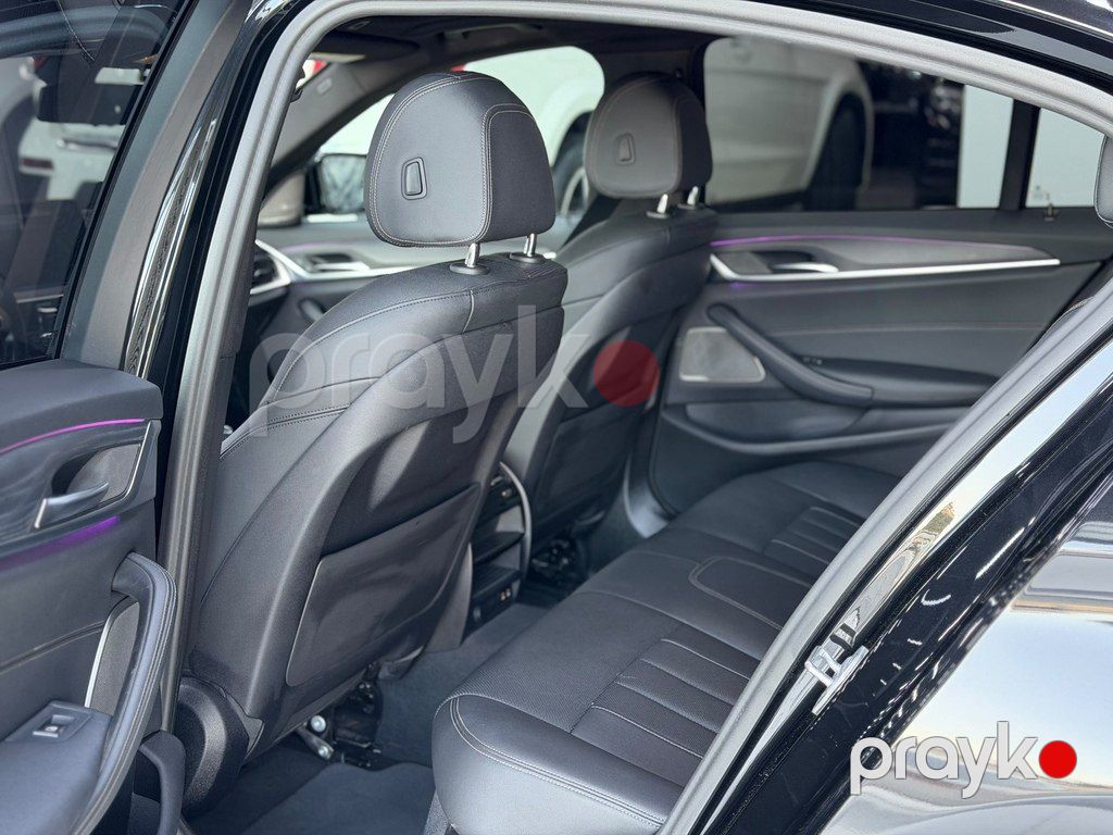 BMW 520e, 2.0 L, 12 kWh, 2022 il, 84 000 km — Avtomobillər, Bakı (9)