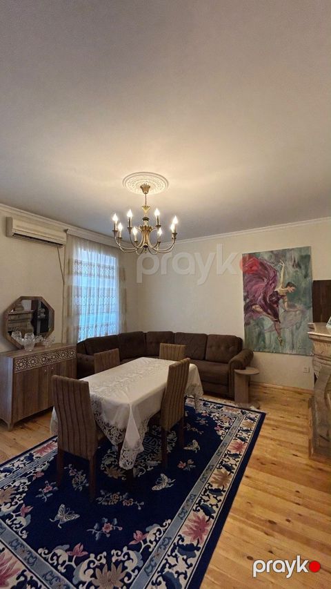 Satılır 3 otaqlı köhnə tikili 70 m² — Bakı