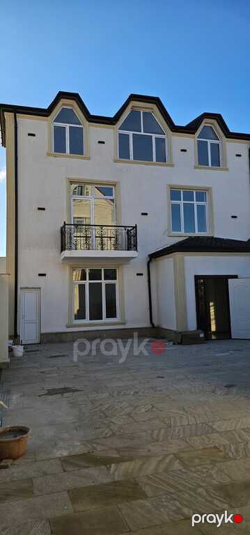 Satılır 6 otaqlı həyət evi/bağ evi 360 m² — Bakı