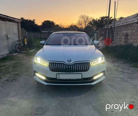 Skoda Superb, 2.0 L, 2023 il, 46 000 km — Bakı