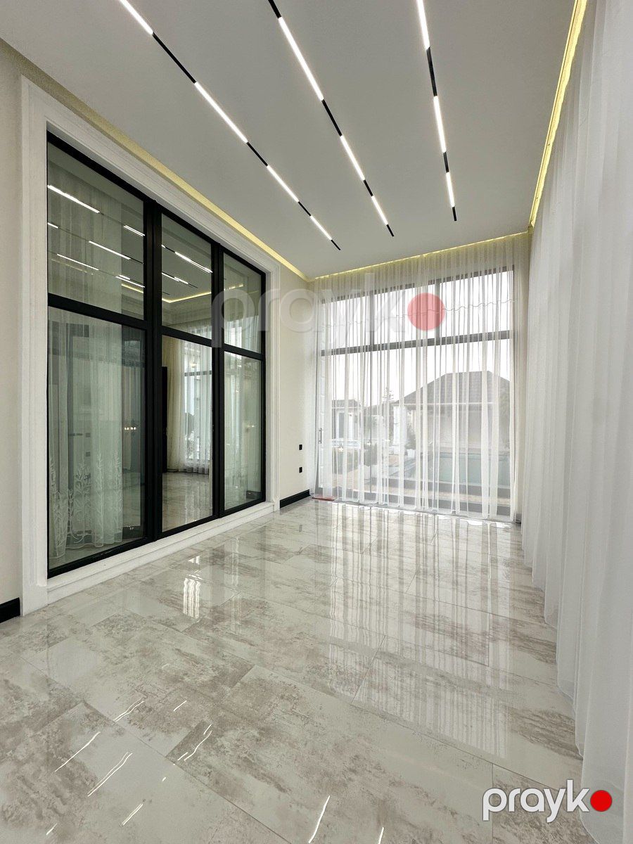 Satılır 5 otaqlı həyət evi/bağ evi 240 m² — Ev, villa, Bakı (10)
