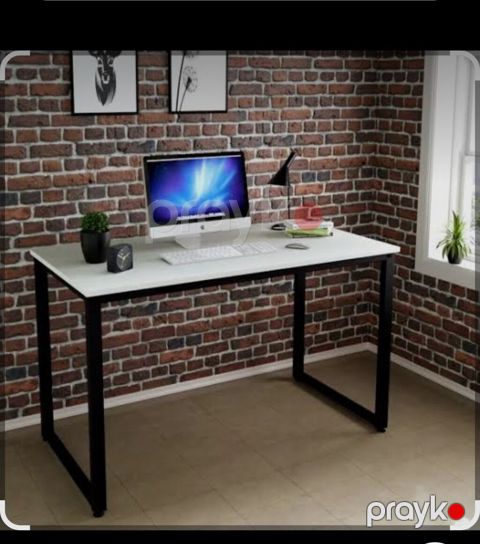 Masa – minimal dizaynlı, metal karkaslı iş/oxu masası - Model — Bakı