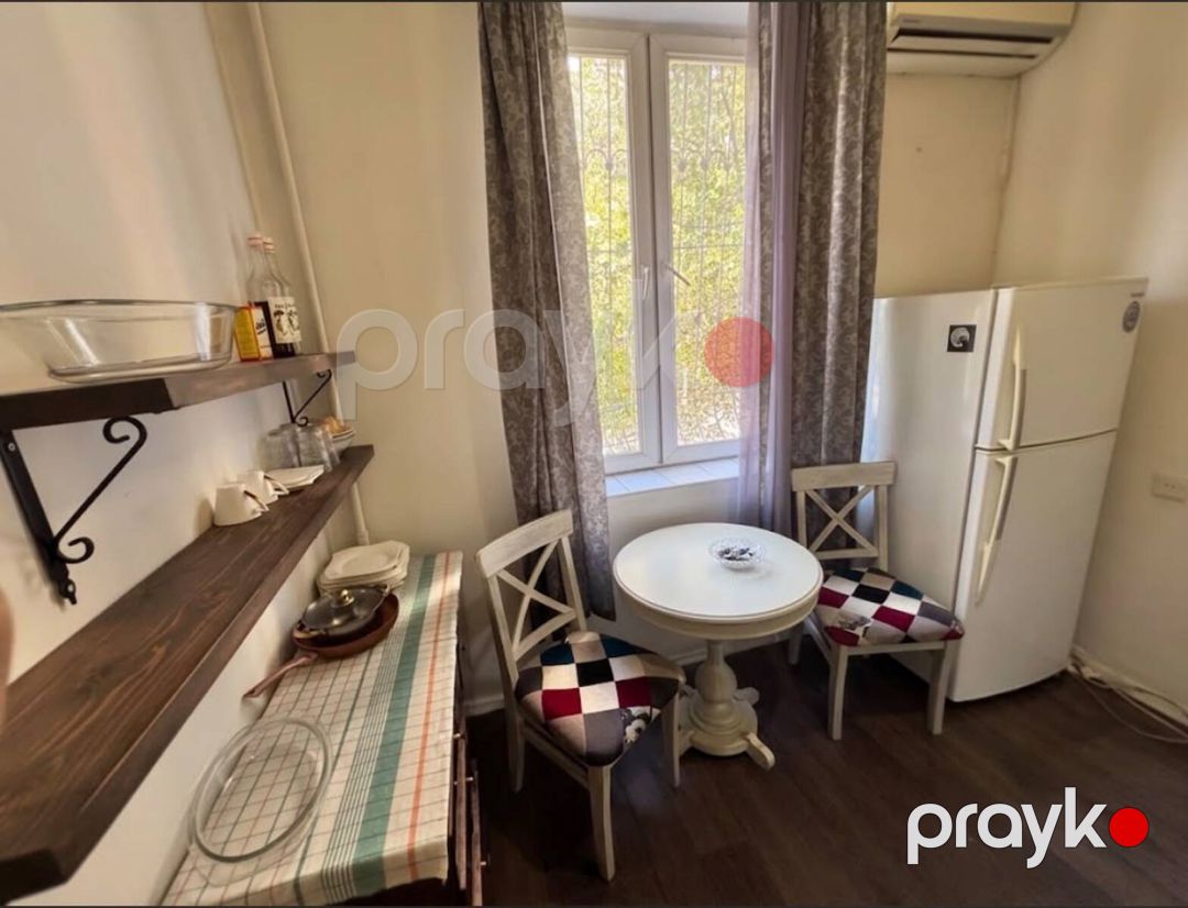 İcarəyə verilir 2 otaqlı köhnə tikili 80 m² — Mənzil, Bakı (11)