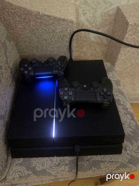 PlayStation 4 1TB — Gəncə