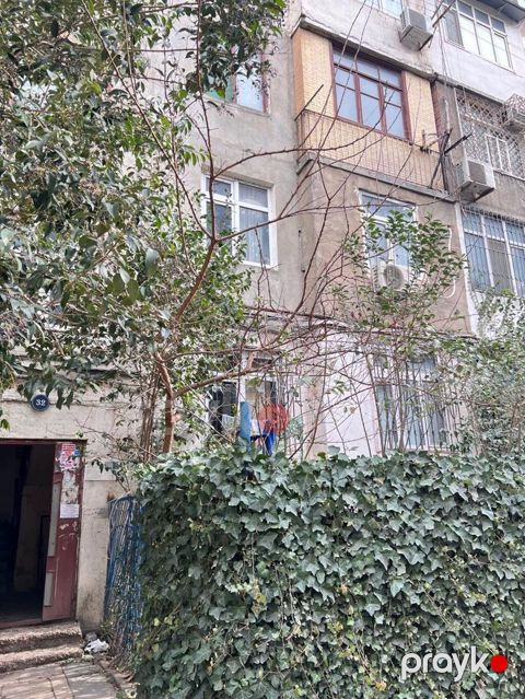 20 Yanvar metrosu Yasamal Cəfər Cəfərov küç.5 60 kv.m 2 otaq 5/1 — Bakı