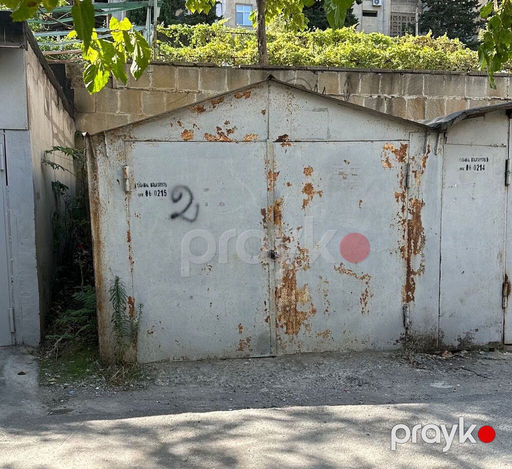 Dəmir qaraj satılır Sadəcə qaraj satılır Dəmir konstruksiya ayrı ayrı — Garaj, Bakı (2)