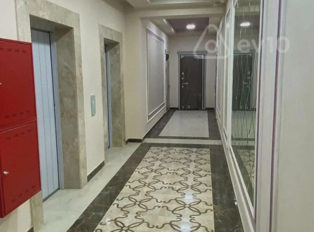 For sale: 4-room apartment (new building), 232 m² — Mənzil, Bakı (3)