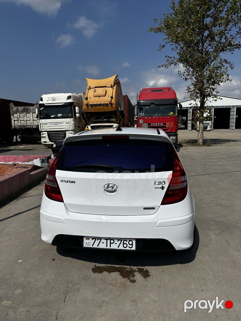 Hyundai i30, 1.6 L, 2011 il, 290 000 km — Avtomobillər, Ağstafa (5)