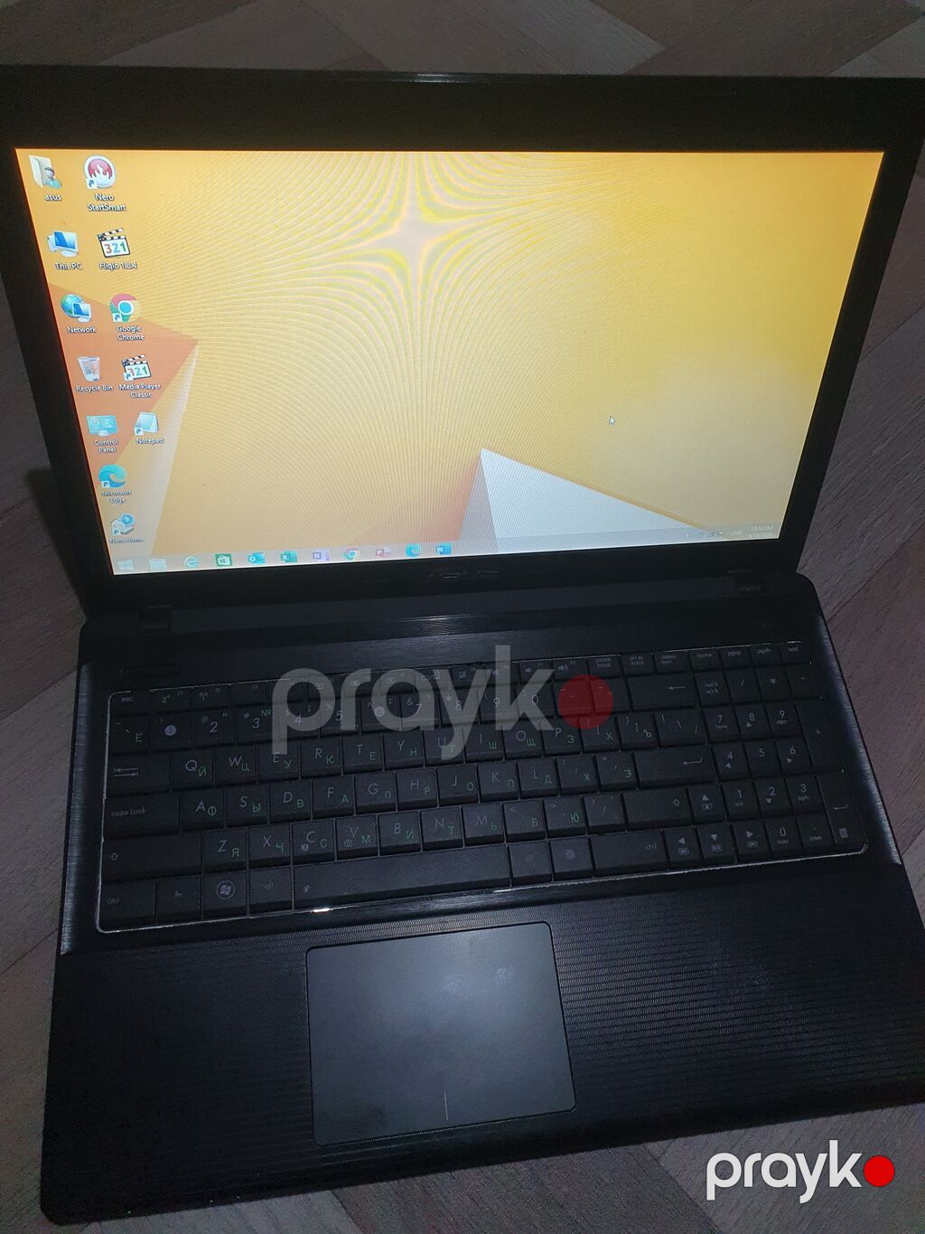 ASUS noutbuk - Marka/model: ASUS (qara korpus, zolaqlı teksturalı — Asus, Şəki (2)