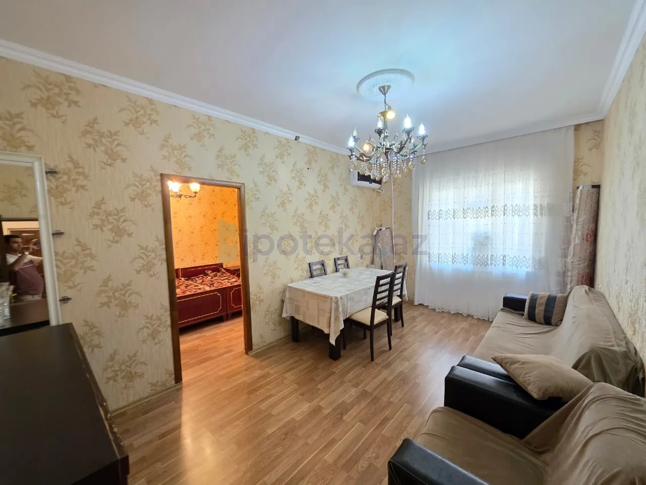Satılır: 4 Otaq, Köhnə tikili, Suraxanı r., Yeni Günəşli q., 100.00 m² — Bakı