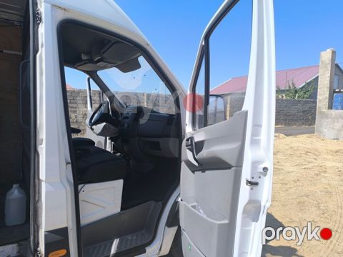 Mercedes-Benz Sprinter: 2.2 l 2016 il Van body type — Bakı