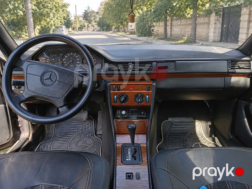 Mercedes-Benz E 200: 2 l 1992 il Sedan — Avtomobillər, Kürdəmir (4)