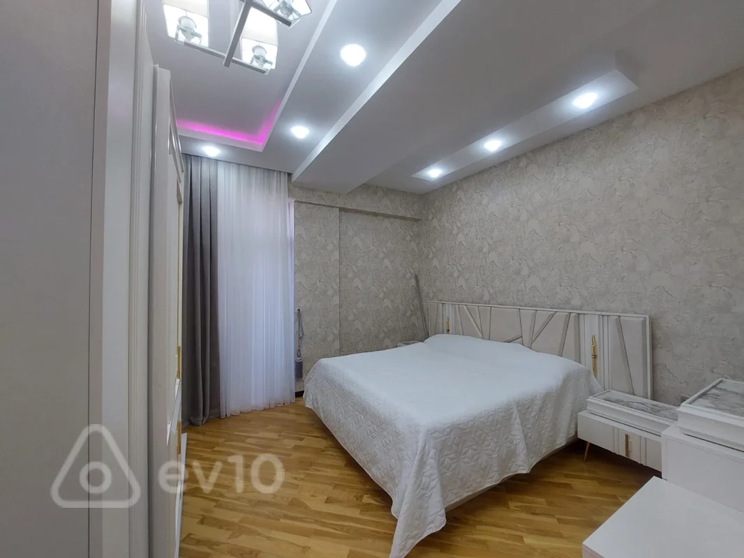 4 otaqlı mənzil, 175 m², Hüseynbala Əliyev — Mənzil, Bakı (6)