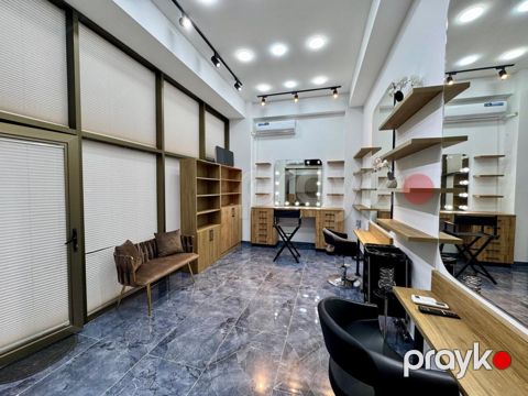 Satılır obyekt 35 m² — Bakı