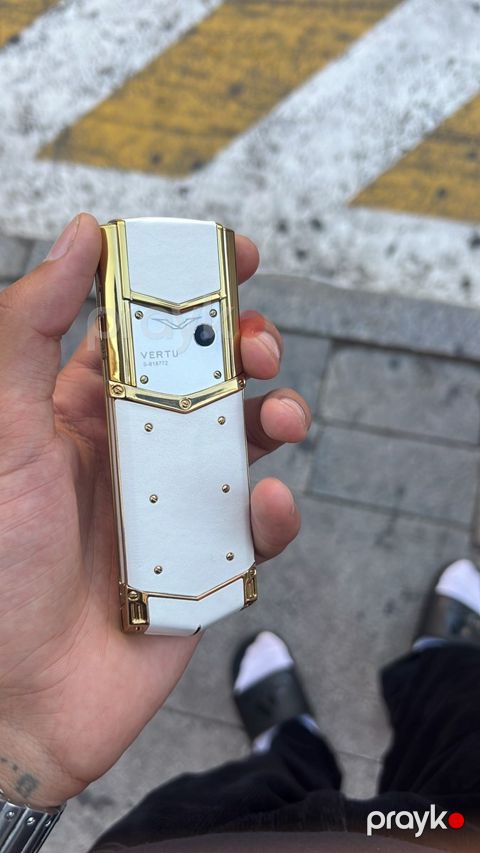 Vertu Signature S Design White Gold with Brilliants 4GB — Bakı