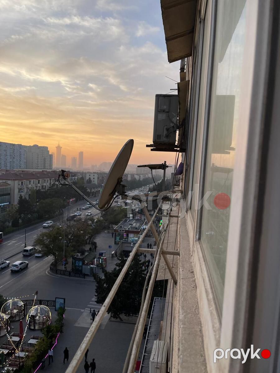 Satılır 5 otaqlı köhnə tikili 110 m² — Mənzil, Bakı (7)