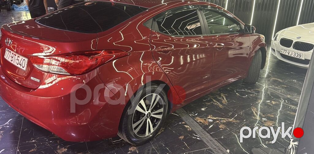 Hyundai Elantra: 1.8 l 2011 il Sedan — Avtomobillər, Digah (3)