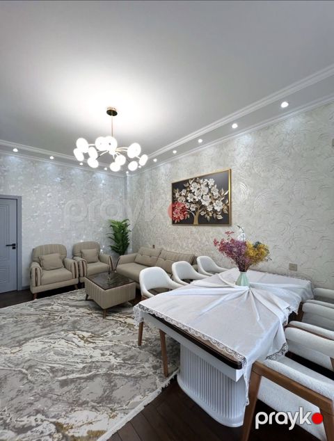 Satılır 2 otaqlı köhnə tikili 55 m² — Bakı
