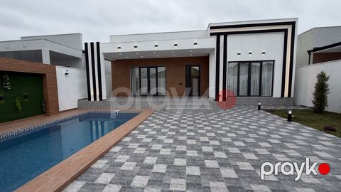 Satılır 4 otaqlı həyət evi/bağ evi 160 m² — Bakı