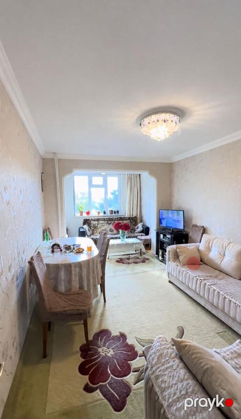 Satılır 2 otaqlı köhnə tikili 55 m² — Bakı
