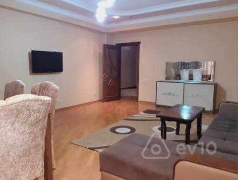 3 otaqlı mənzil, 115 m², Badamdar Oxford — kirayə — Sərdar — Kvartira