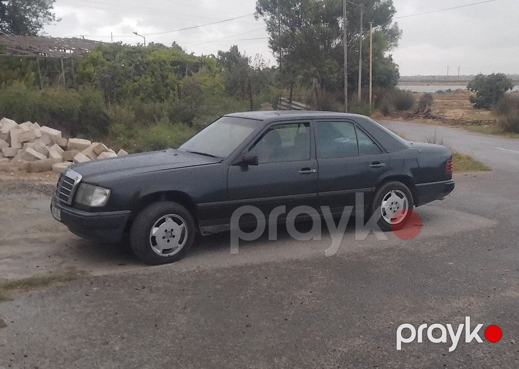 Mercedes 300 E 4MATIC, 3.0 L, 1988 il, 386 465 km — Avtomobillər, Bakı (6)