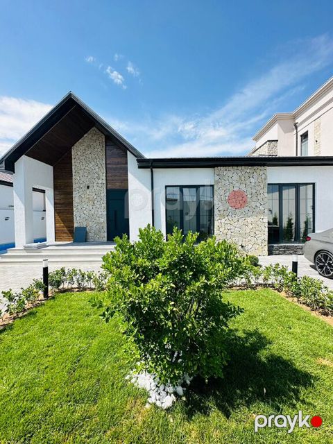İcarəyə verilir 4 otaqlı həyət evi/bağ evi 240 m² — Bakı
