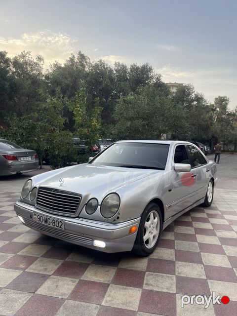 Mercedes E 240, 2.4 L, 1998 il, 258 325 km — Bakı