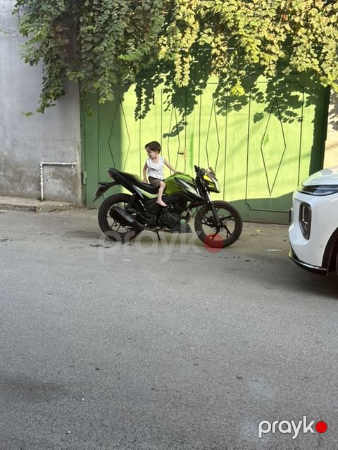 Salam aleykum moto gorduyunuz kimidi yungul kasmetqa teleb edir basqa — Xırdalan