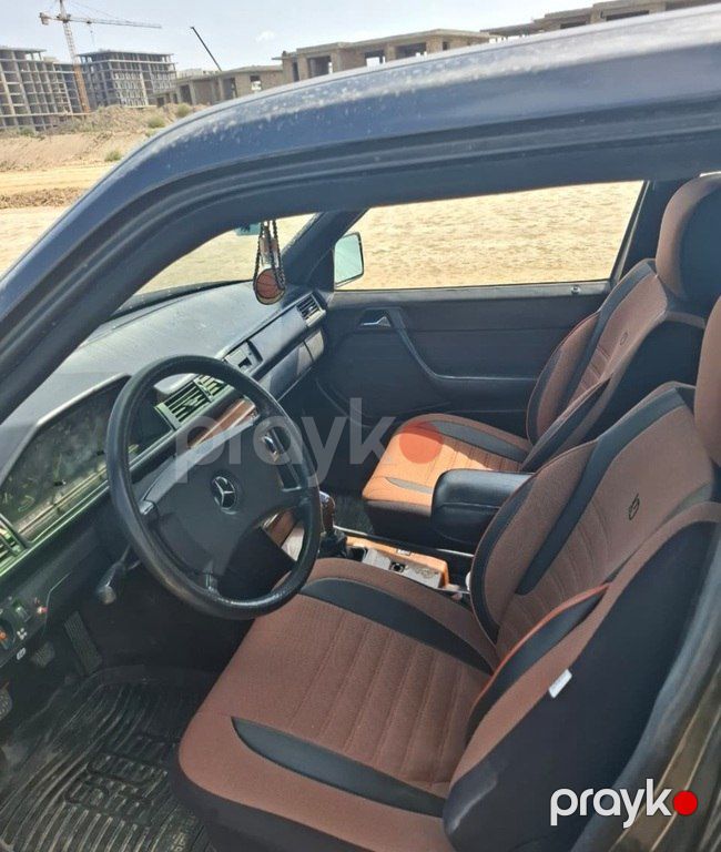 Mercedes 300 E 4MATIC, 3.0 L, 1988 il, 386 465 km — Avtomobillər, Bakı (3)