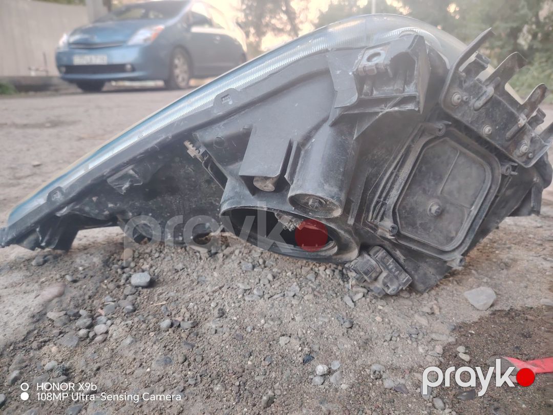 Toyota Prius 2006 ön farası — Ehtiyat hissələri və aksesuarlar, Gəncə (3)