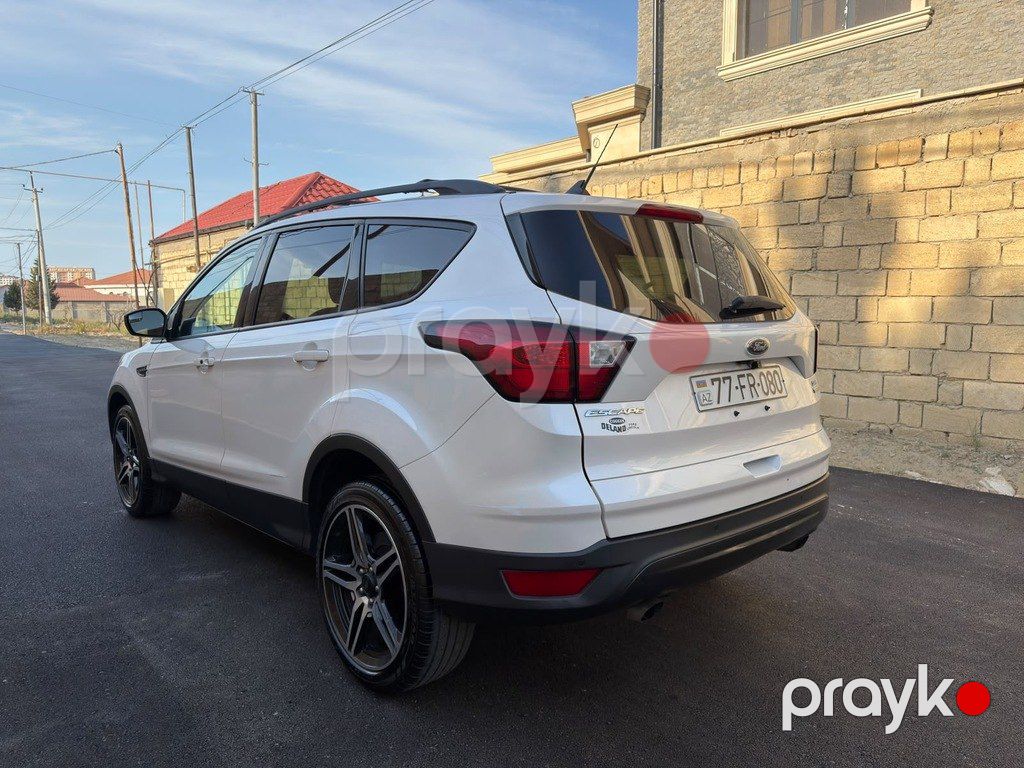 Ford Escape, 1.5 L, 2018 il, 141 622 km — Avtomobillər, Bakı (5)
