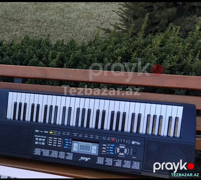 Sintezatır. Piano — Musiqiə alətləri, Bakı (3)
