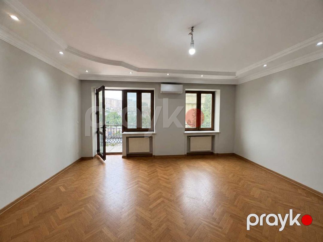 Satılır 4 otaqlı köhnə tikili 100 m² — Mənzil, Bakı (2)