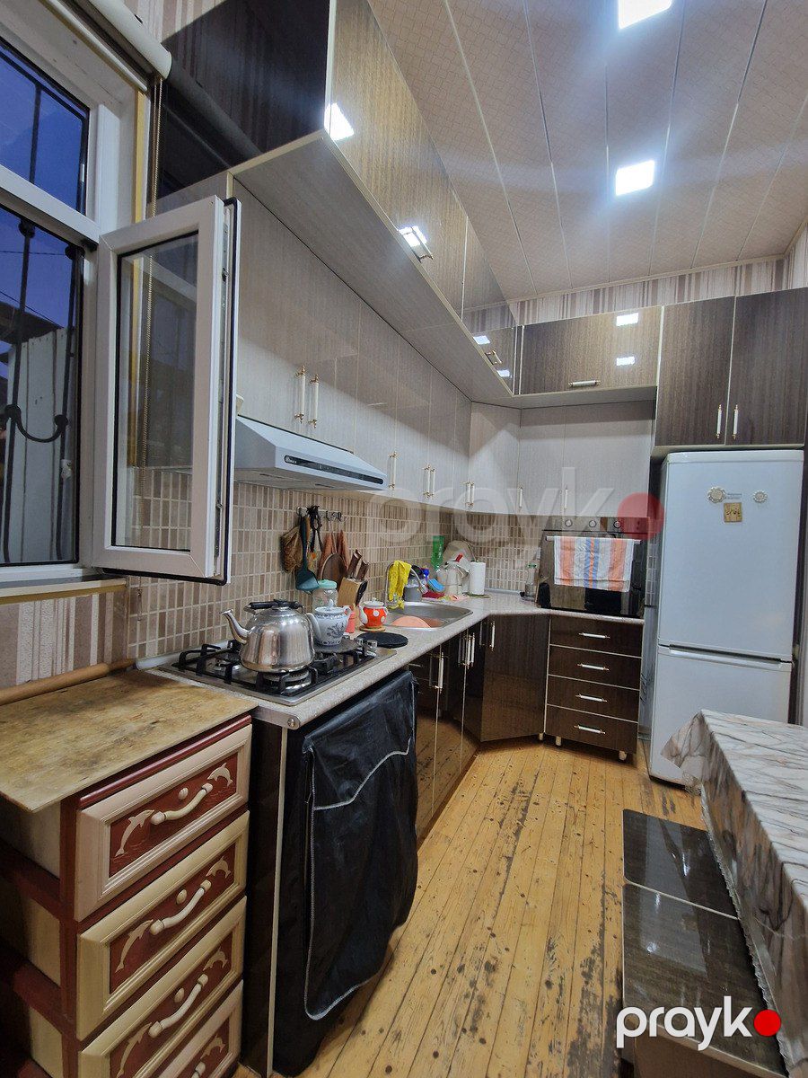 Həyət evi, Kazımağa Kərimov küç. 5/83 — Ev, villa, Bakı (10)