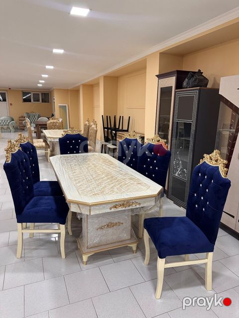 Masa və oturacaqlar — Bakı