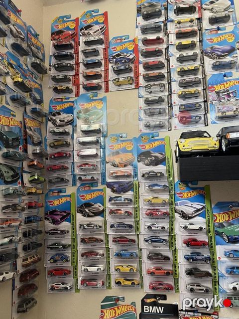 Hot Wheels modellər — Bakı