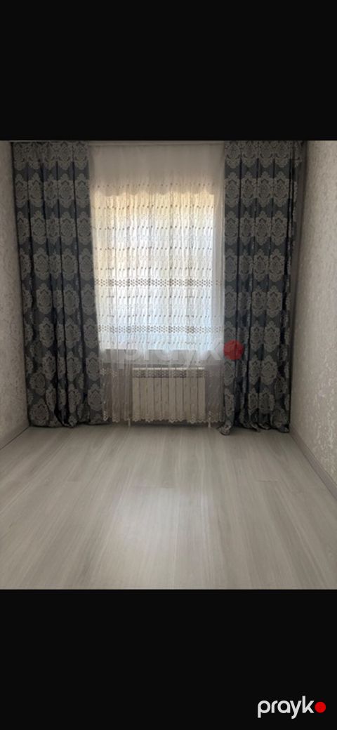 Pərdə satılır 3 metrə karnizə heç bir problemi yoxdur tül + qırağının — Pirəkəşkül