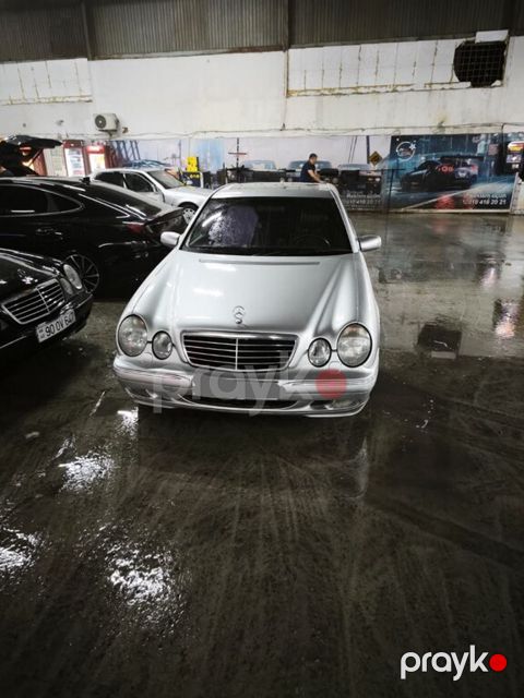 Mercedes E 270, 2.7 L, 2001 il, 428 000 km — Bakı