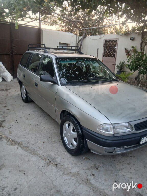 Opel Astra, 1.8 L, 1995 il, 200 250 km — Avtomobillər, Sumqayıt (4)