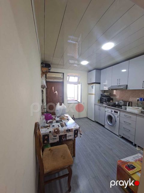 Satılır 2 otaqlı köhnə tikili 40 m² — Bakı