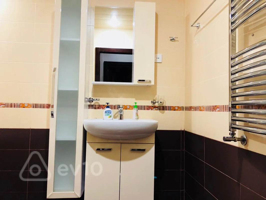 2 otaqlı mənzil, 90 m², 8 noyabr k 23 — kirayə — Mənzil, Bakı (7)