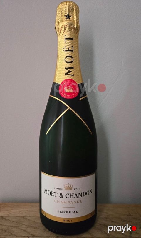 Moët & Chandon şampanı — Bakı