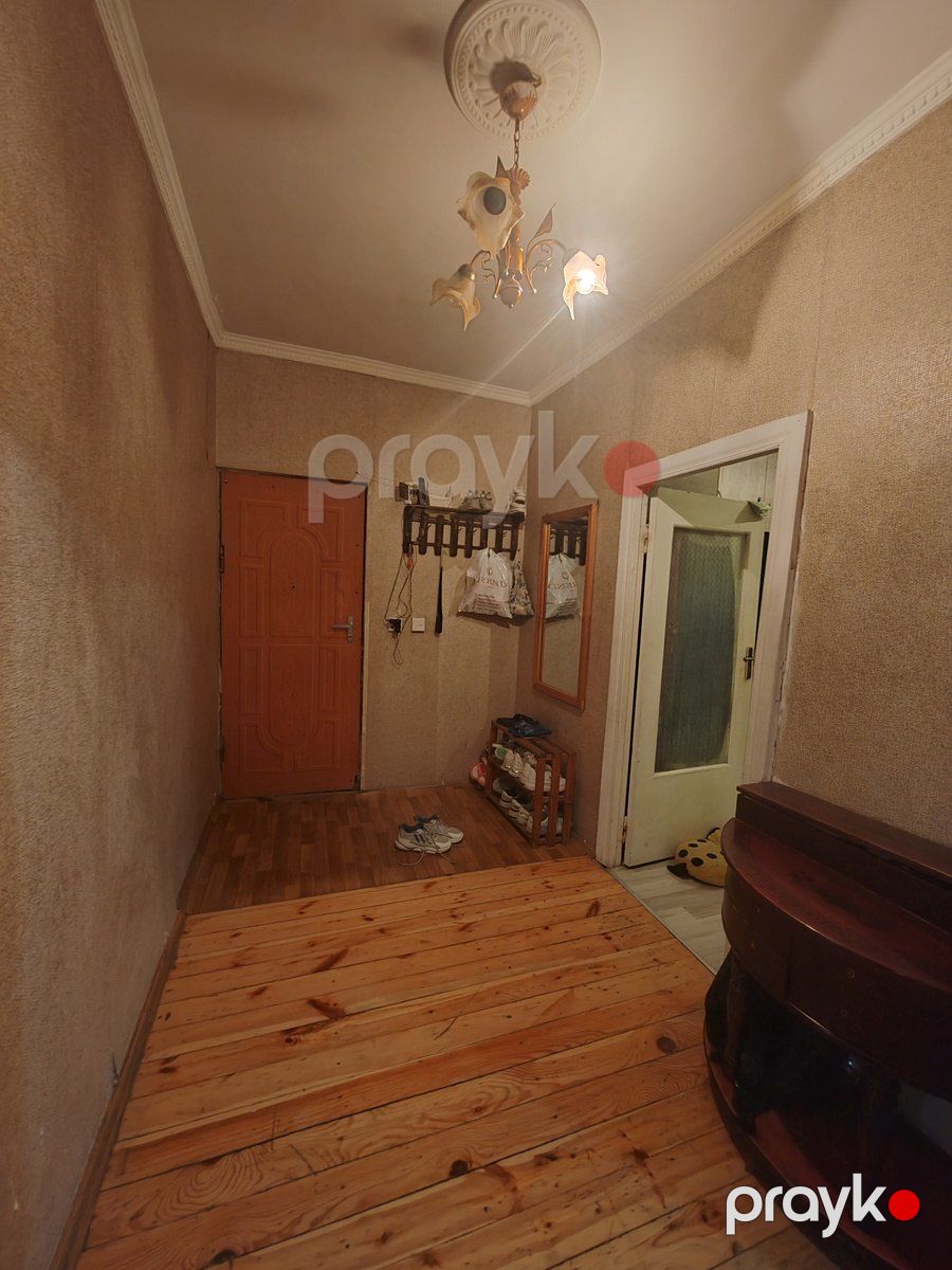 Satılır 4 otaqlı köhnə tikili 100 m² — Mənzil, Bakı (9)